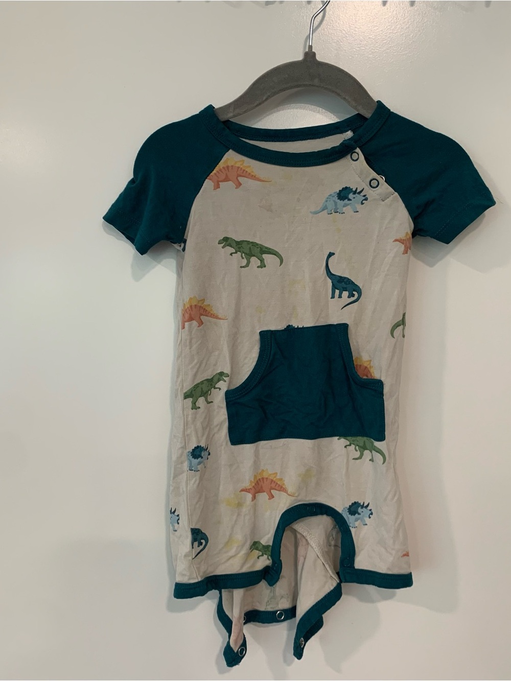 Kyte Baby Shortall In ecru roar Dinosaur Print Romper 12-18M